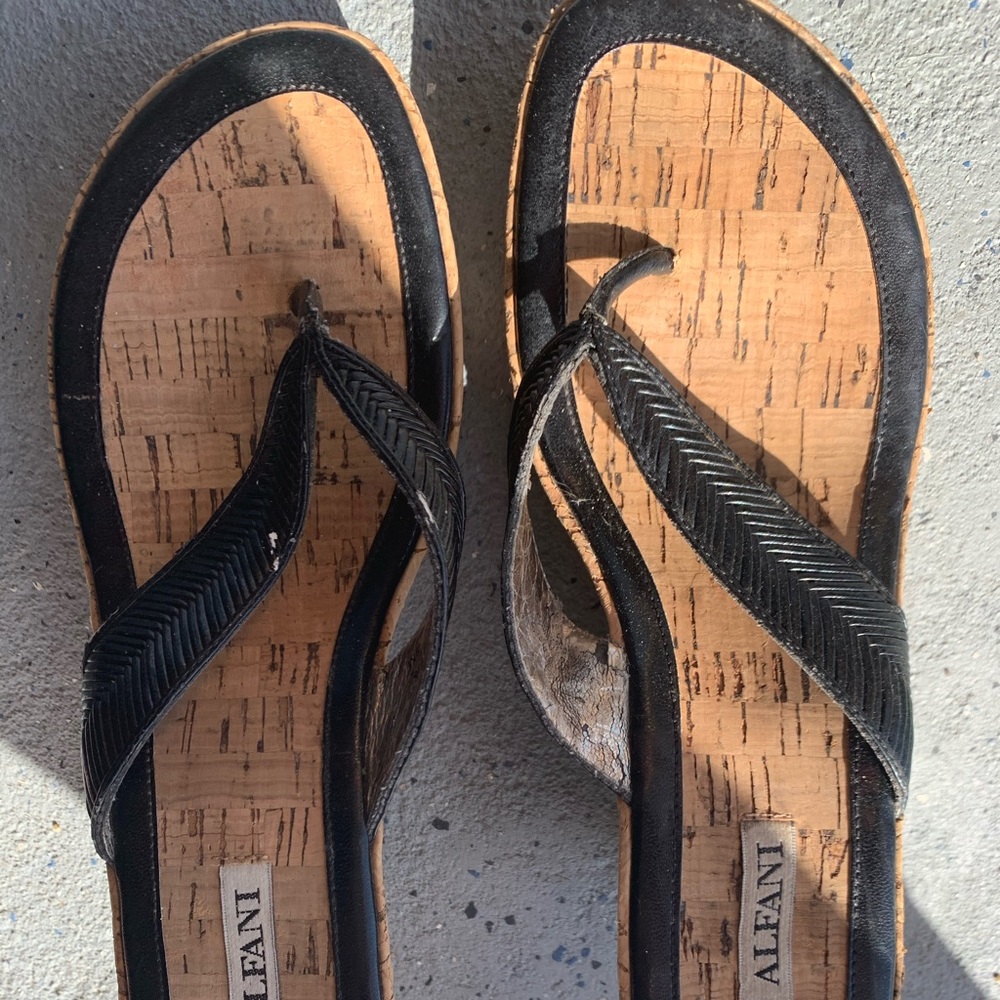 Alfa I Black Wedges
